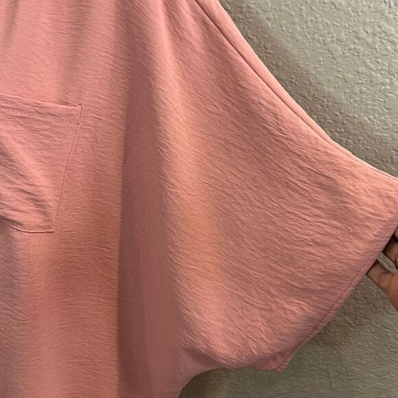 #237 Urban Daisy ya ya gurls, Colette oversized top size large - Picture 4 of 10